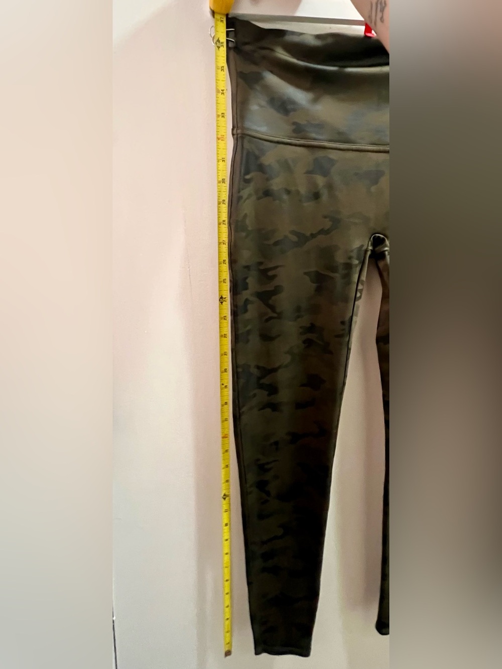 Spanx camo leggings NWOT - Picture 8 of 8